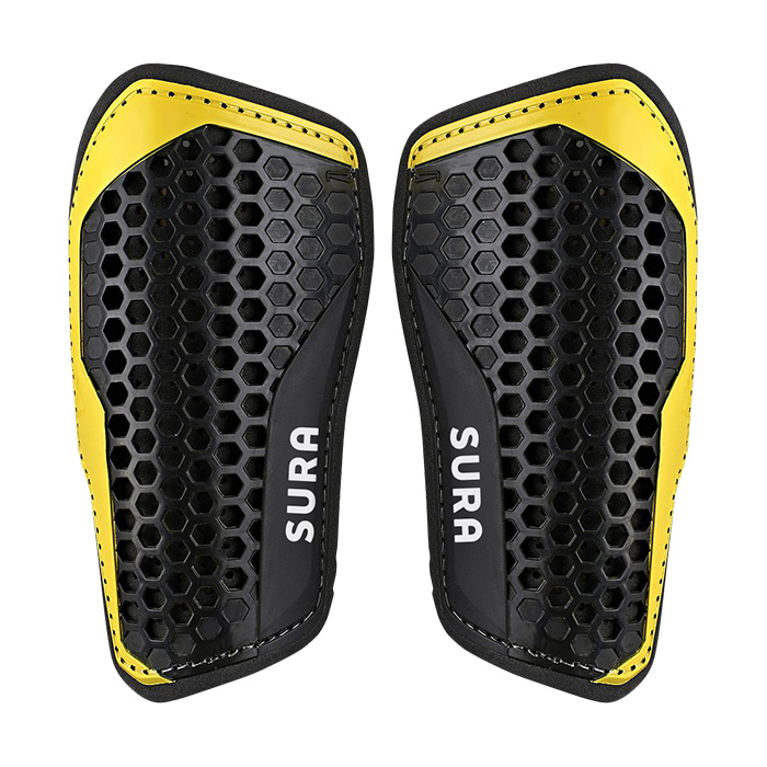 Футбольные щитки Sura